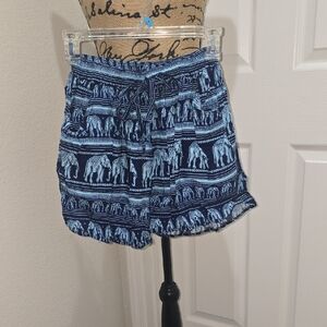 Blue Elephant Print Women's Shorts